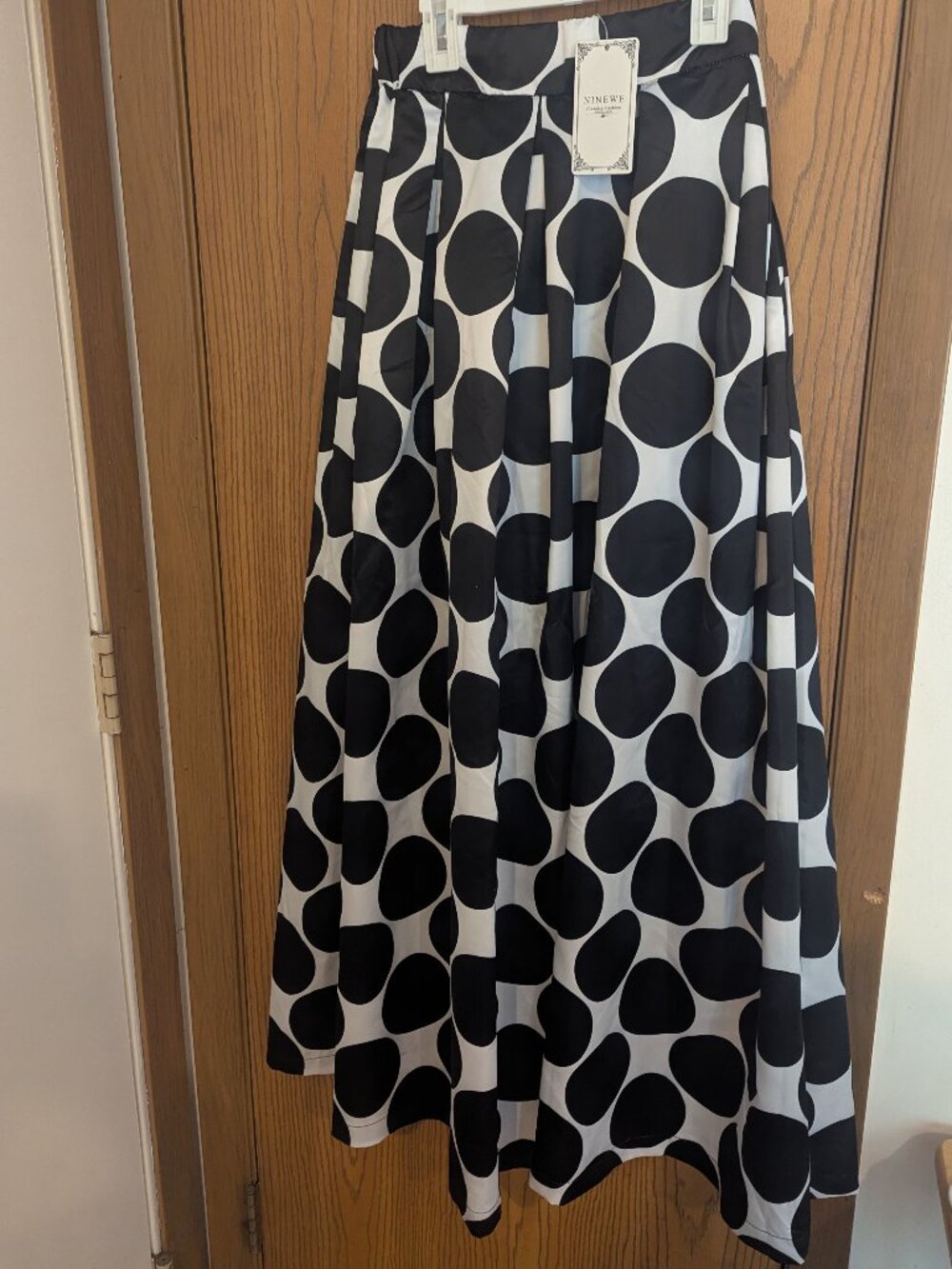 NWT Polka Dot Silky Maxi Skirt w/ Pockets Black/White Retro-Ninewe-4